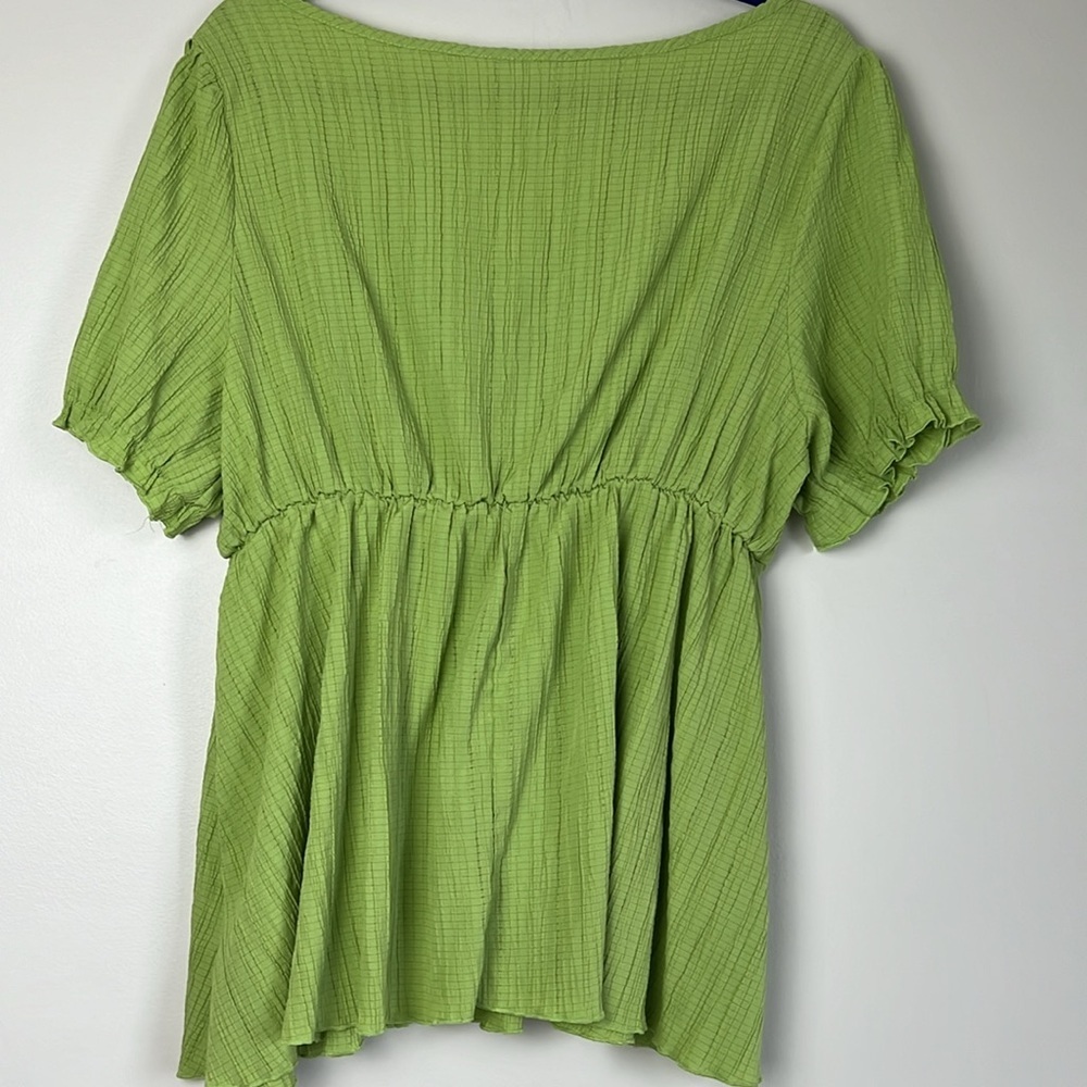 💛 SHEIN Curve Green Shirred Babydoll Short Sleeve Shirt Tie front Size 0XL - Picture 5 of 5